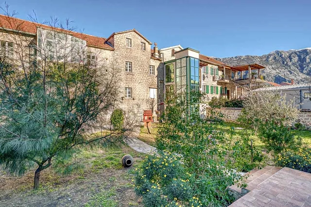 Stunning Stone Villa in Prčanj with Panoramic Bay Views — photo 27